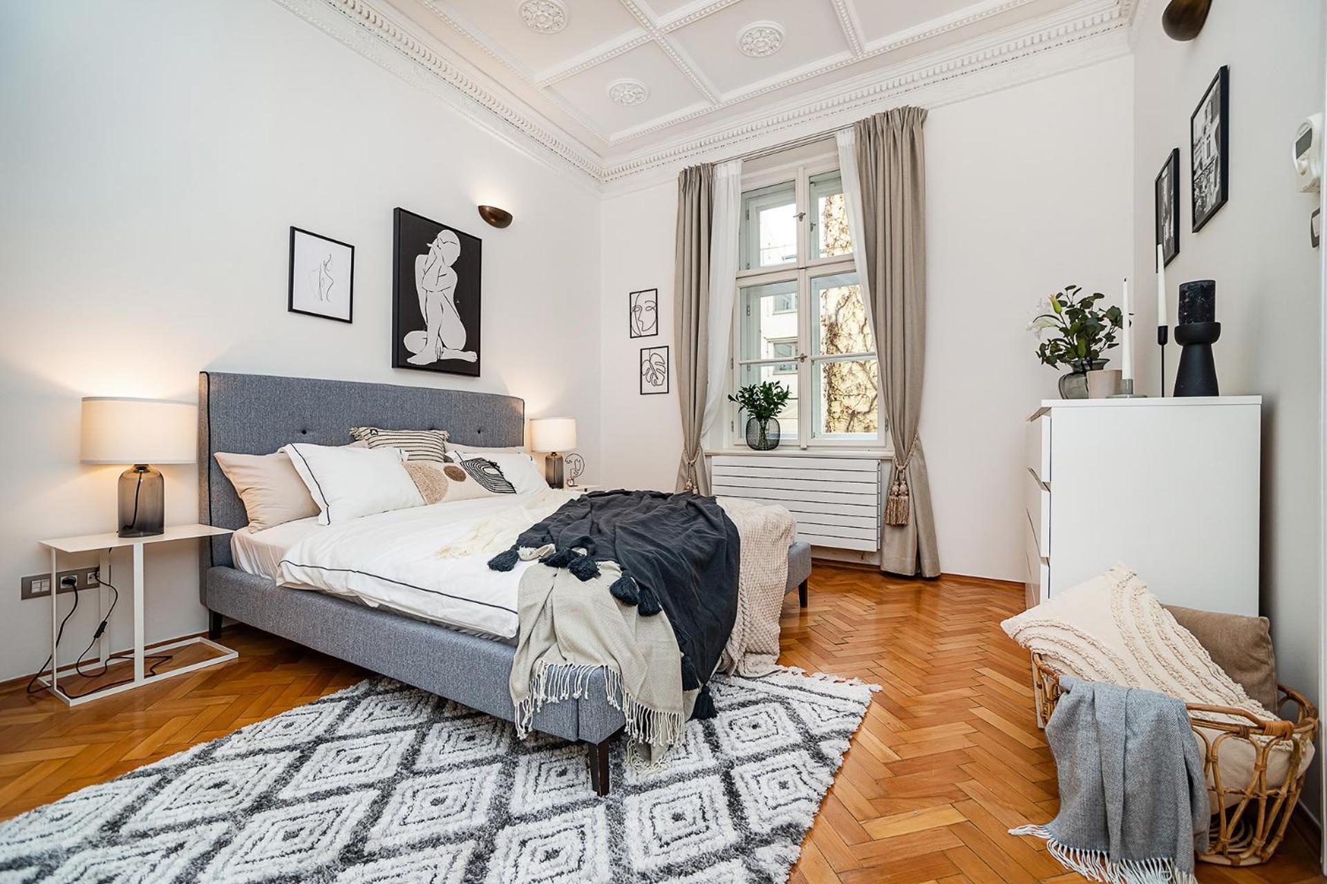 Luxurious Two-bedroom In The Old Town Daire