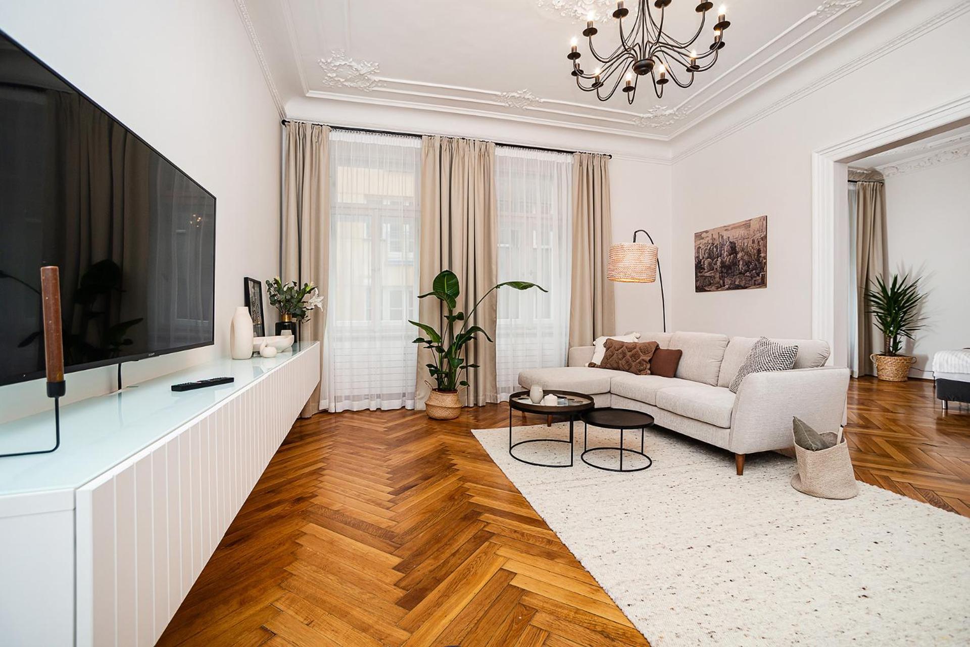 Daire Luxurious Two-bedroom In The Old Town