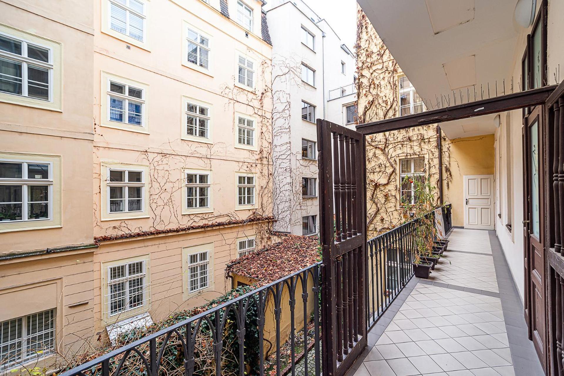 Luxurious Two-bedroom In The Old Town Daire *