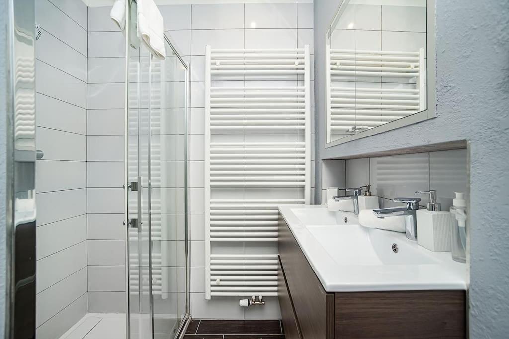 Luxurious Two-bedroom In The Old Town Daire *