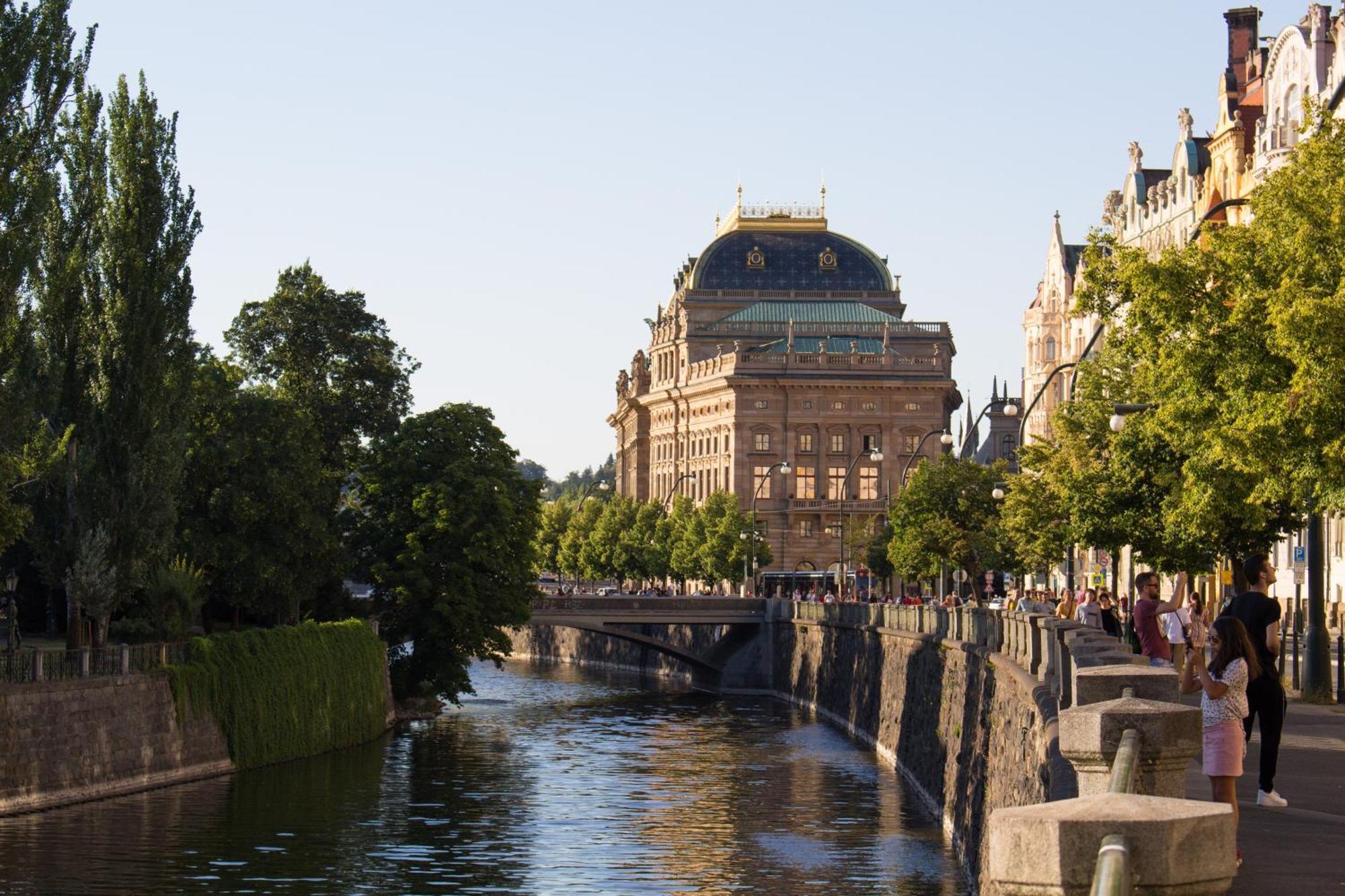 Luxurious Two-bedroom In The Old Town Daire Prag